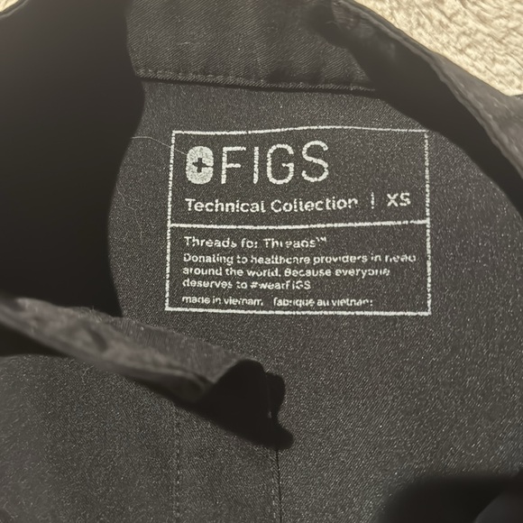 FIGS women’s scrub set - Picture 4 of 5